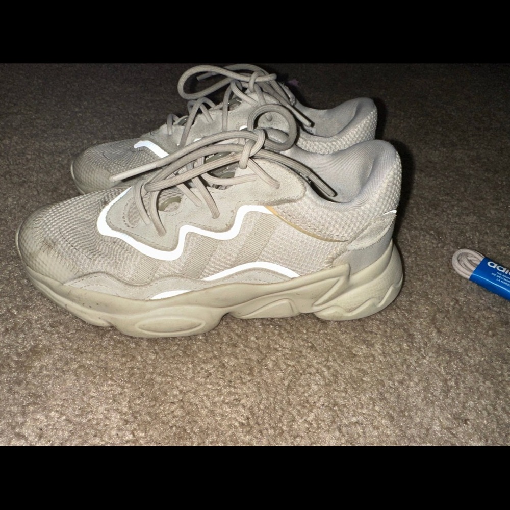 Adidas Light Gray Sneakers